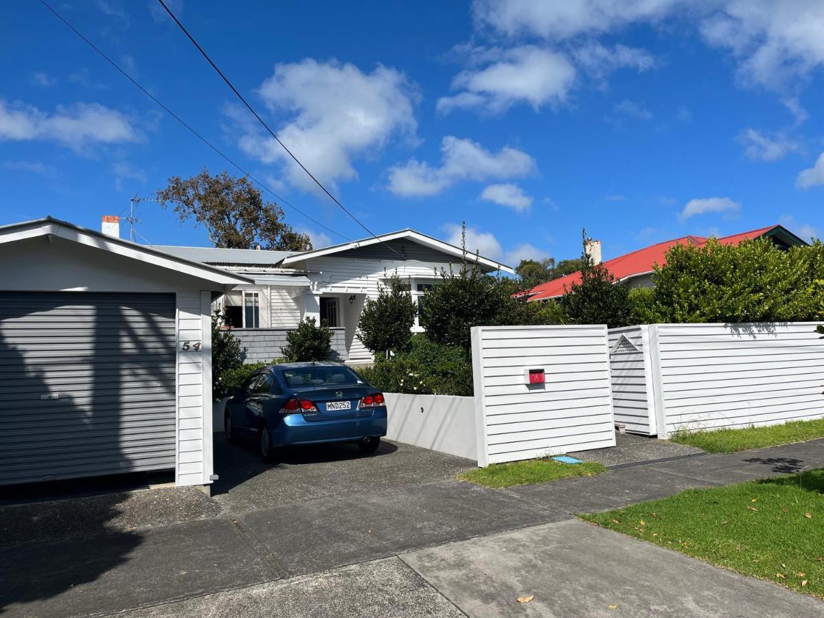 Bayswater Homestay Auckland Exterior photo